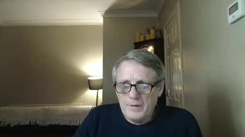 Snapshot of scottsman214 chatting on 14, 12, 2024 James online show from 14, 12, 2024