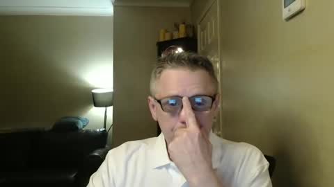 Snapshot of scottsman214 chatting on 20, 12, 2024 James online show from 20, 12, 2024