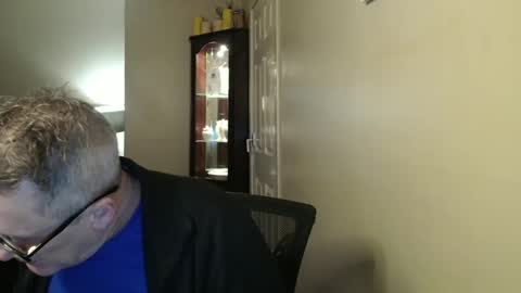 Snapshot of scottsman214 chatting on 21, 12, 2024 James online show from 21, 12, 2024