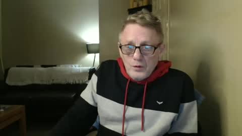 Snapshot of scottsman214 chatting on 26, 12, 2024 James online show from 26, 12, 2024