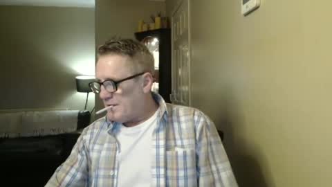 Snapshot of scottsman214 chatting on 31, 12, 2024 James online show from 31, 12, 2024