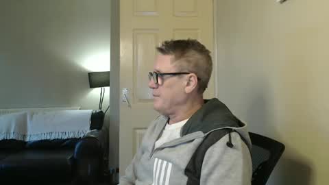 Snapshot of scottsman214 chatting on 1, 1, 2025 James online show from 1, 1, 2025