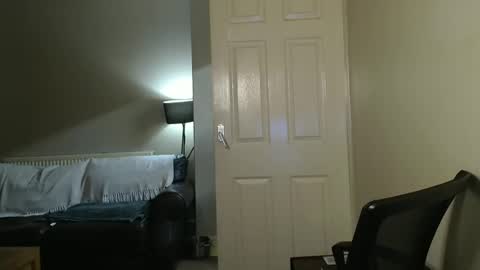 Snapshot of scottsman214 chatting on 17, 2, 2025 James online show from 17, 2, 2025