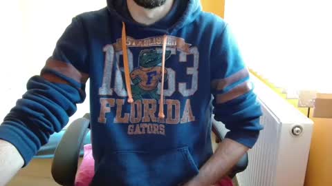 Snapshot of scotty_98 chatting on 12, 3, 2025 scotty_98 online show from 12, 3, 2025