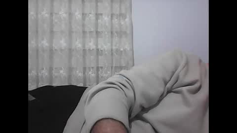 Snapshot of screw2 chatting on 15, 12, 2024 Evren online show from 15, 12, 2024