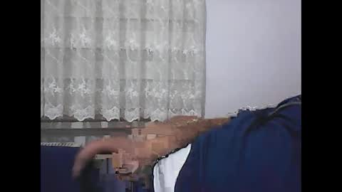 Snapshot of screw2 chatting on 22, 12, 2024 Evren online show from 22, 12, 2024