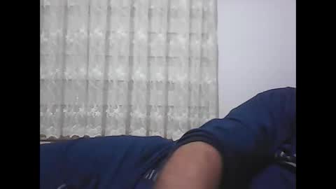 Snapshot of screw2 chatting on 5, 1, 2025 Evren online show from 5, 1, 2025