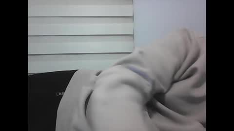 Snapshot of screw2 chatting on 16, 2, 2025 Evren online show from 16, 2, 2025