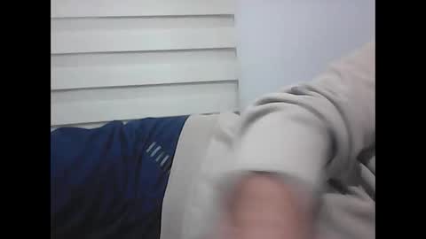 Snapshot of screw2 chatting on 18, 2, 2025 Evren online show from 18, 2, 2025