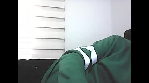 Snapshot of screw2 chatting on 1, 3, 2025 Evren online show from 1, 3, 2025