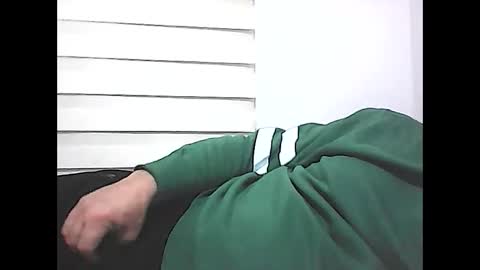 Snapshot of screw2 chatting on 1, 3, 2025 Evren online show from 1, 3, 2025