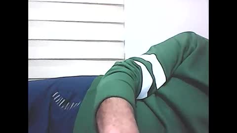 Snapshot of screw2 chatting on 4, 3, 2025 Evren online show from 4, 3, 2025