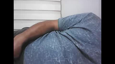 Snapshot of screw2 chatting on 3, 10, 2025 Evren online show from 3, 10, 2025