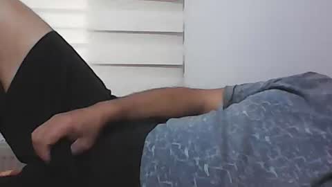 Snapshot of screw2 chatting on 18, 10, 2025 Evren online show from 18, 10, 2025