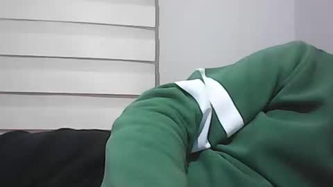 Snapshot of screw2 chatting on 27, 10, 2025 Evren online show from 27, 10, 2025