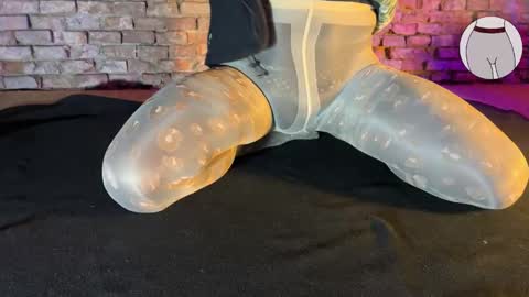 seamlessly online show from 14, 11, 2025