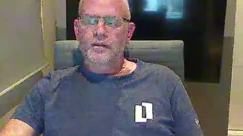 Snapshot of seargents chatting on 10, 11, 2025 seargents online show from 10, 11, 2025