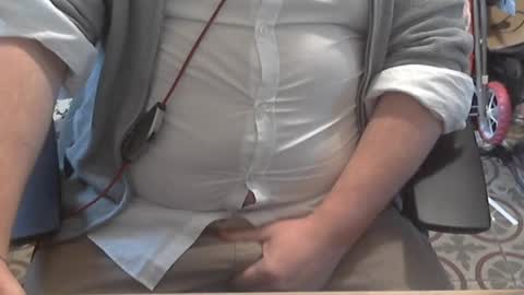 Snapshot of seathrough chatting on 4, 12, 2025 Falco J online show from 4, 12, 2025