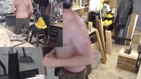 Snapshot of seattlemanwhore chatting on 16, 1, 2025 Seattlemanwhore online show from 16, 1, 2025