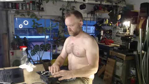 Snapshot of seattlemanwhore chatting on 11, 9, 2025 Seattlemanwhore online show from 11, 9, 2025