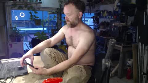 Snapshot of seattlemanwhore chatting on 5, 10, 2025 Seattlemanwhore online show from 5, 10, 2025