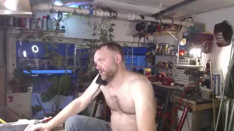 Snapshot of seattlemanwhore chatting on 12, 11, 2025 Seattlemanwhore online show from 12, 11, 2025