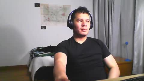 Snapshot of seb5759 chatting on 7, 6, 2026 seb5759 online show from 7, 6, 2026
