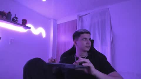 Snapshot of sebas__23 chatting on 19, 12, 2025 Sebastin online show from 19, 12, 2025