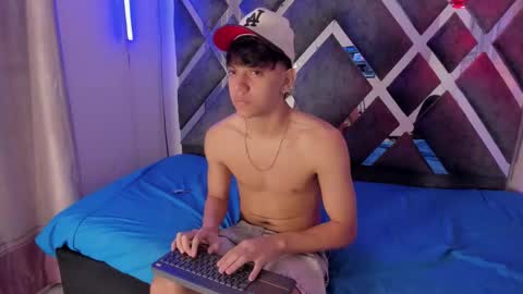 Snapshot of sebas_pretty7 chatting on 22, 11, 2025 sebas_pretty7 online show from 22, 11, 2025