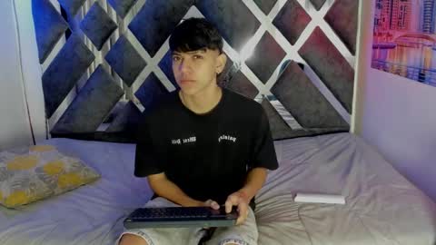 Snapshot of sebas_pretty7 chatting on 5, 12, 2025 sebas_pretty7 online show from 5, 12, 2025