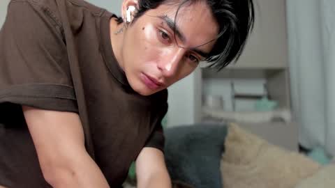 sebastian online show from 27, 1, 2025