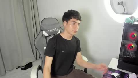 sebastian online show from 25, 4, 2026