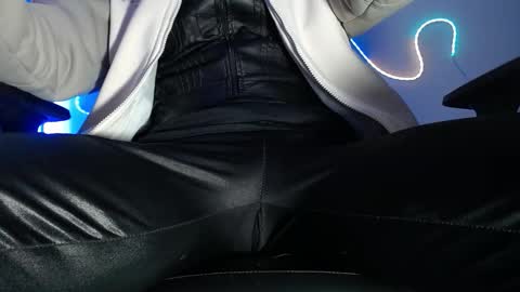 Sebastian online show from 24, 11, 2025