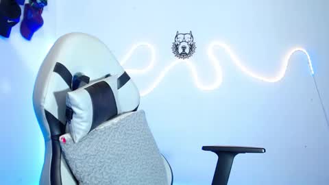 Sebastian online show from 11, 2, 2026