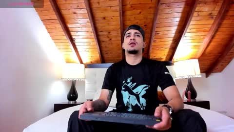 Snapshot of sebastian_berne chatting on 26, 10, 2025 Sebastian Berne online show from 26, 10, 2025