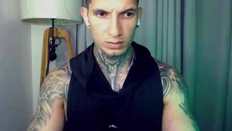 Sebastian online show from 25, 11, 2025