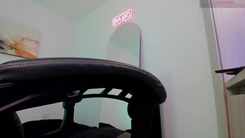 Lucian Sinclair online show from 22, 1, 2025