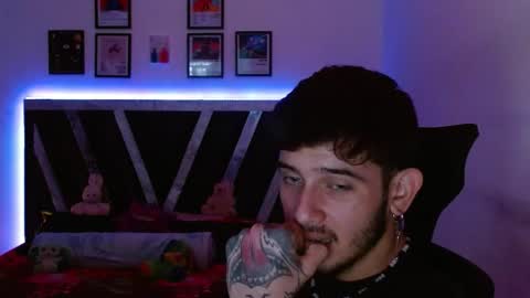 Snapshot of sebasxxl12 chatting on 24, 11, 2025 Sebas online show from 24, 11, 2025