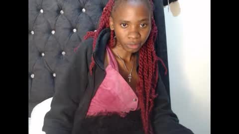 Snapshot of sebatrishaa chatting on 16, 10, 2025 sebatrishaa online show from 16, 10, 2025