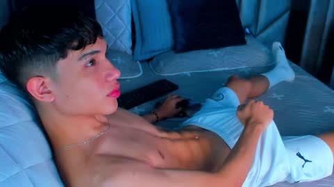 Sebastian online show from 25, 11, 2025