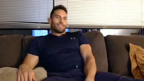 Sebastian Royce online show from 14, 7, 2026