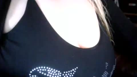 Snapshot of secret18slaveanon chatting on 15, 5, 2026 Sunny online show from 15, 5, 2026