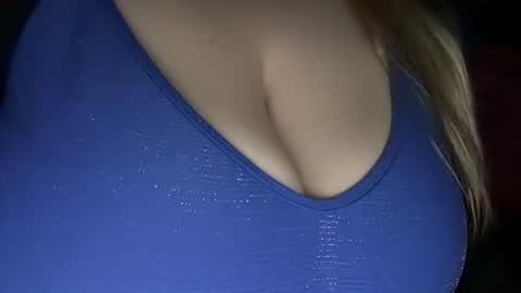 Snapshot of secret18slaveanon chatting on 20, 5, 2026 Sunny online show from 20, 5, 2026