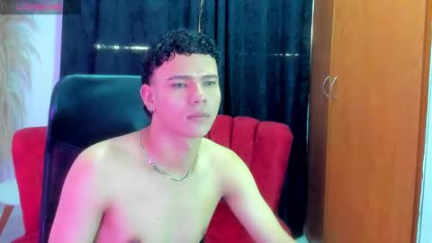 Snapshot of secret_justin chatting on 27, 11, 2025 JUSTIN online show from 27, 11, 2025