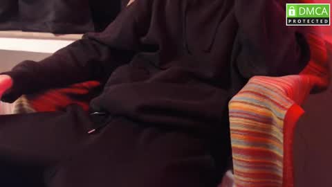 Snapshot of secret_phil chatting on 21, 12, 2025 maybe Phil online show from 21, 12, 2025