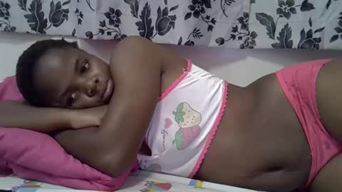 Snapshot of secret_seducer chatting on 28, 10, 2025 cruce online show from 28, 10, 2025