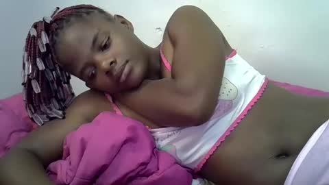 Snapshot of secret_seducer chatting on 5, 12, 2025 cruce online show from 5, 12, 2025