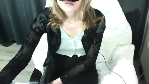 Anni online show from 10, 4, 2026