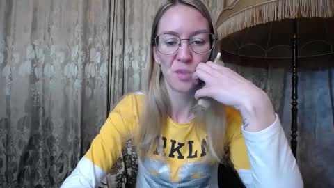 Snapshot of secretcandy222 chatting on 1, 2, 2025 secretcandy222 online show from 1, 2, 2025