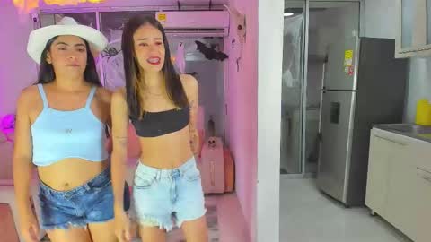 Snapshot of secrethause71605 chatting on 26, 10, 2025 NIKOL online show from 26, 10, 2025